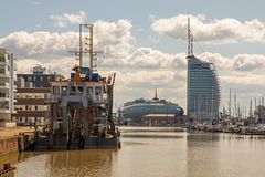 Bagger Bremerhaven X, Klimahaus 8 Grad Ost und Atlantik Hotel Sail City