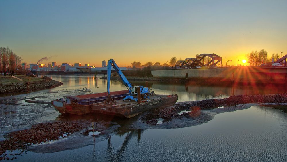 Bagger - Elbbrücke - Veddel ... 