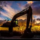 Bagger im Sonnenaufgang (Zingst)