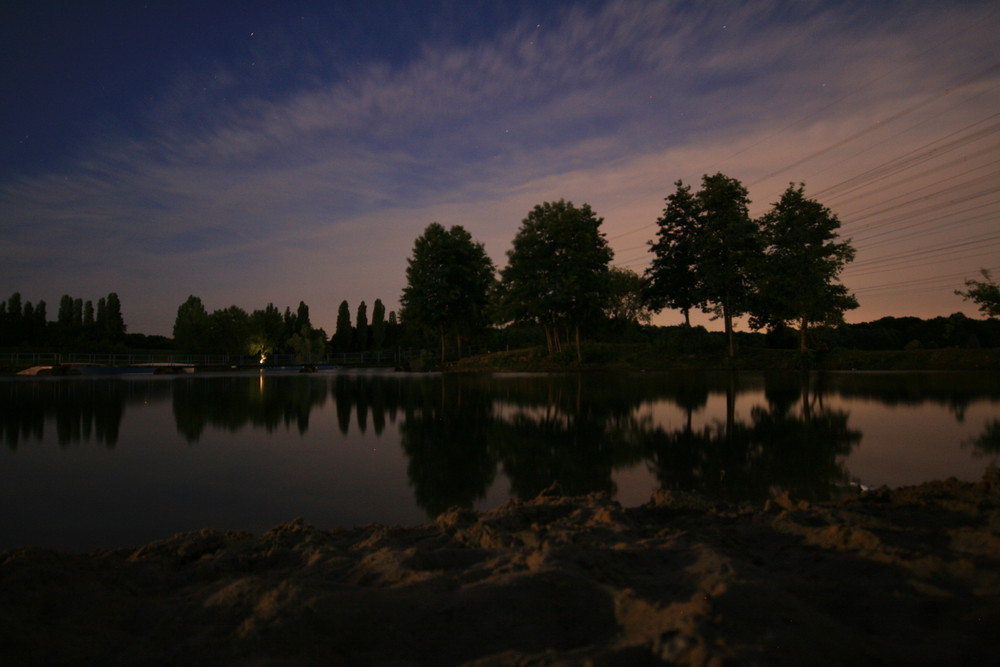 Baggersee bei Nacht