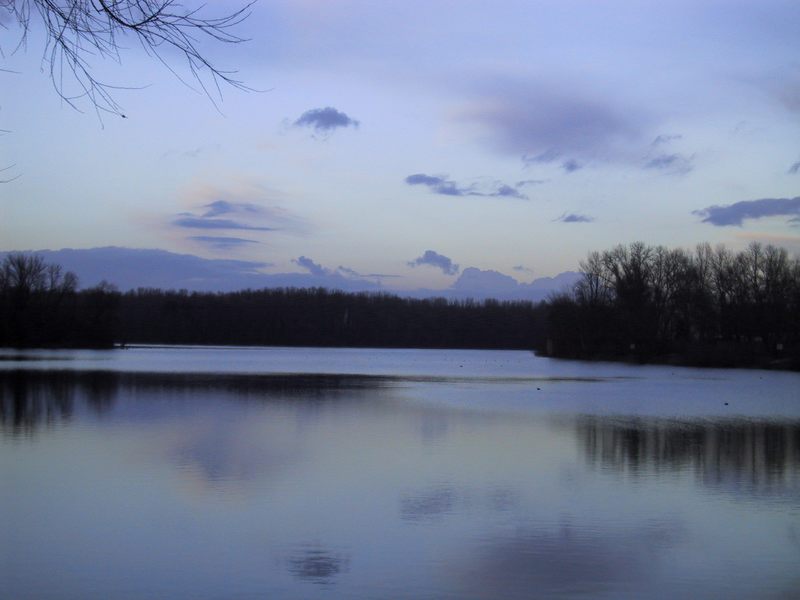 Baggersee in der Dämmerung