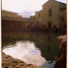 BAGNO VIGNONI  - Dall'immensa vasca di acque calde e vaporose... sorge un cuore !