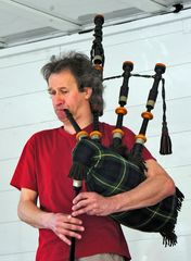 Bagpiper