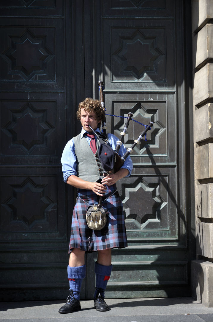 bagpiper ...