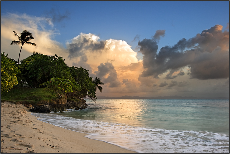 *Bahia de Samaná*