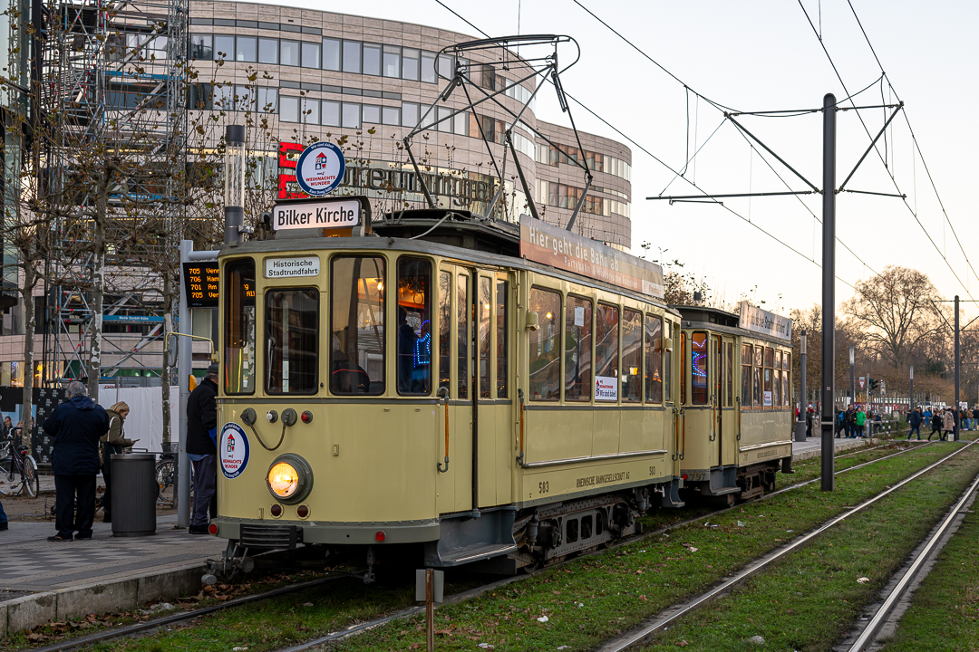 Bahn 583 mit Wagen 797