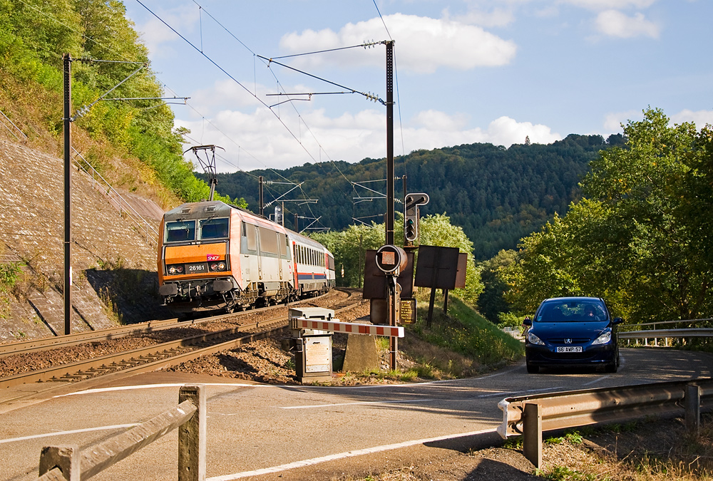 Bahn hat Vorrang!