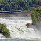 Bahn und Landschaft