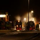 Bahnbetriebswerk bei Nacht