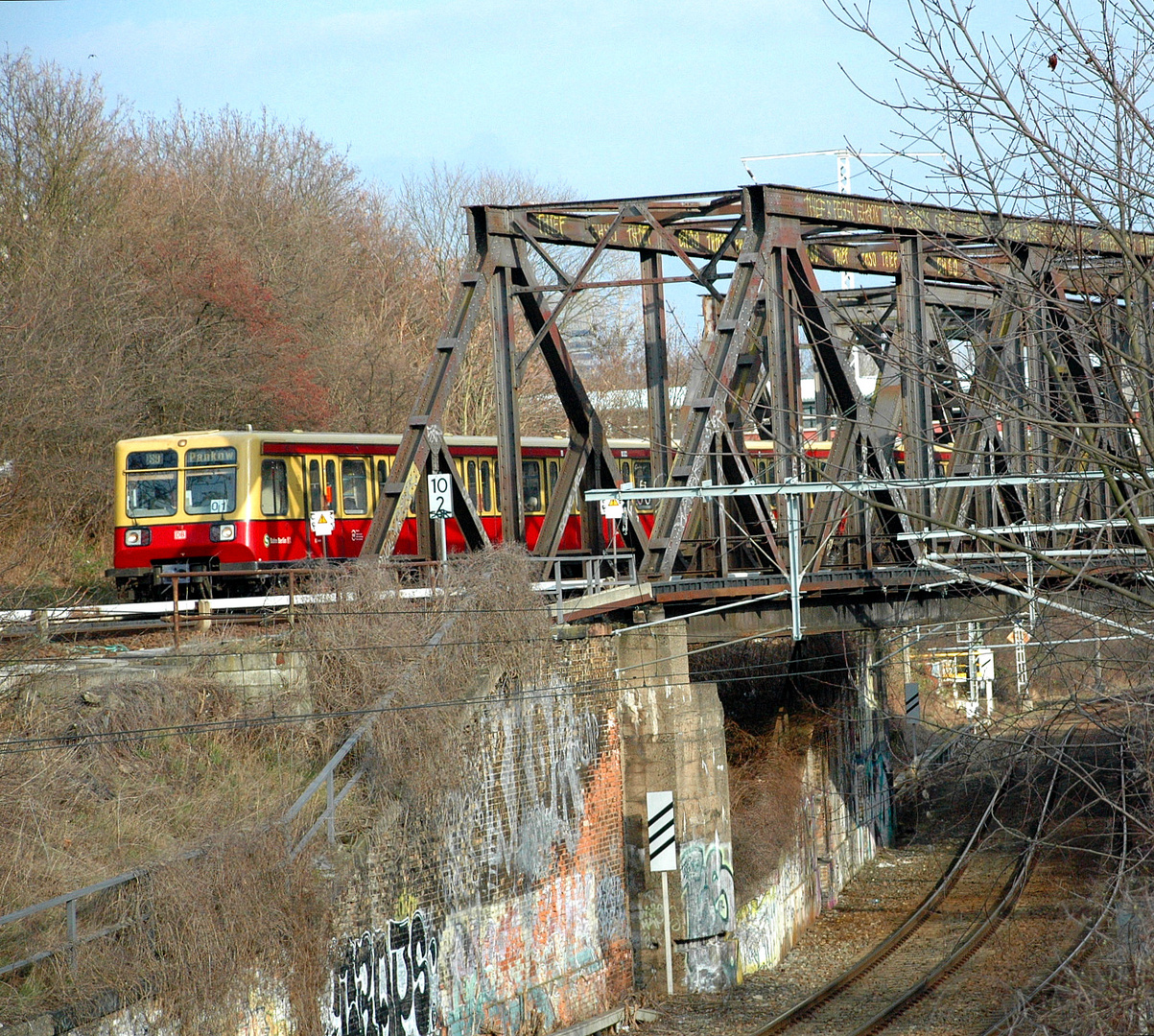 Bahnbrücke Storkower-Strasse