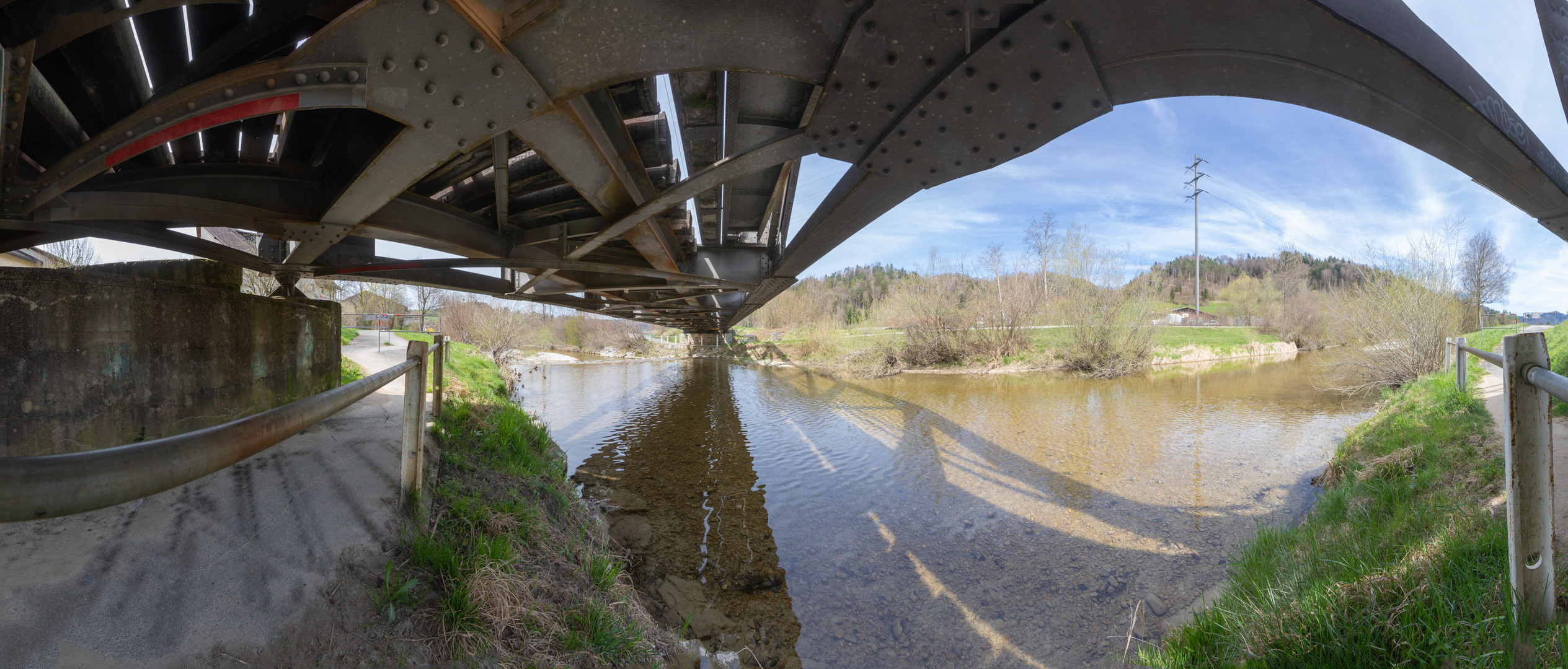 Bahnbrücke über die Töss bei Wila 