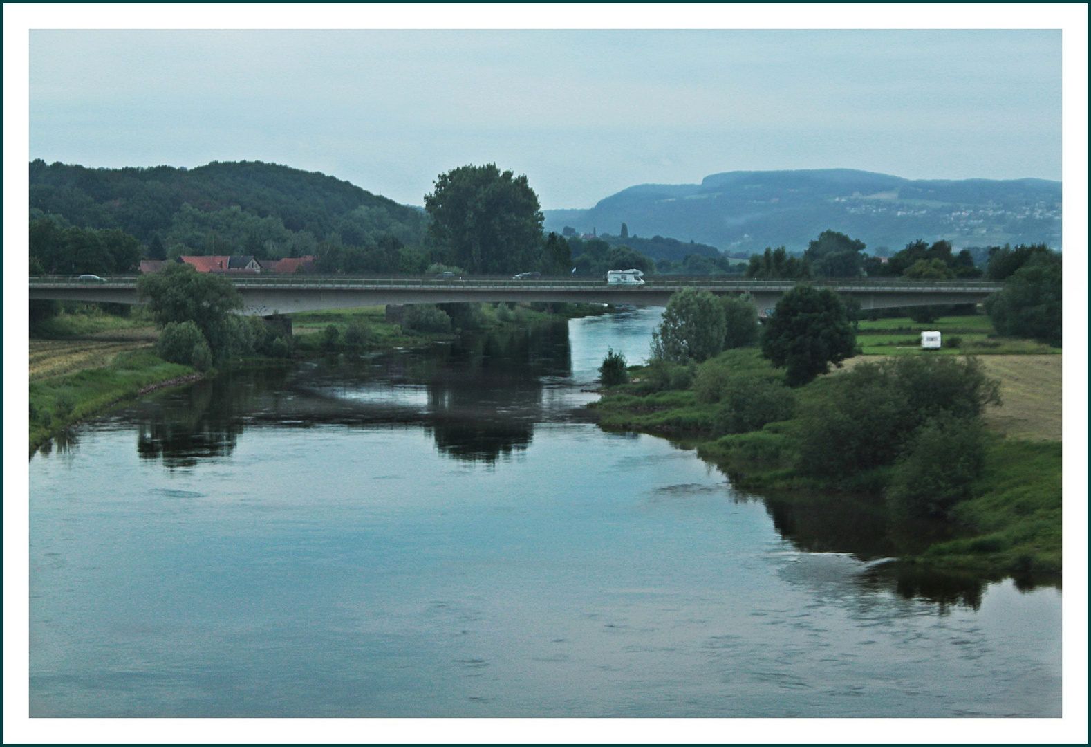 Bahnfahrt über die Weser