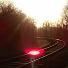 Bahngeleise ins Sonnenlicht