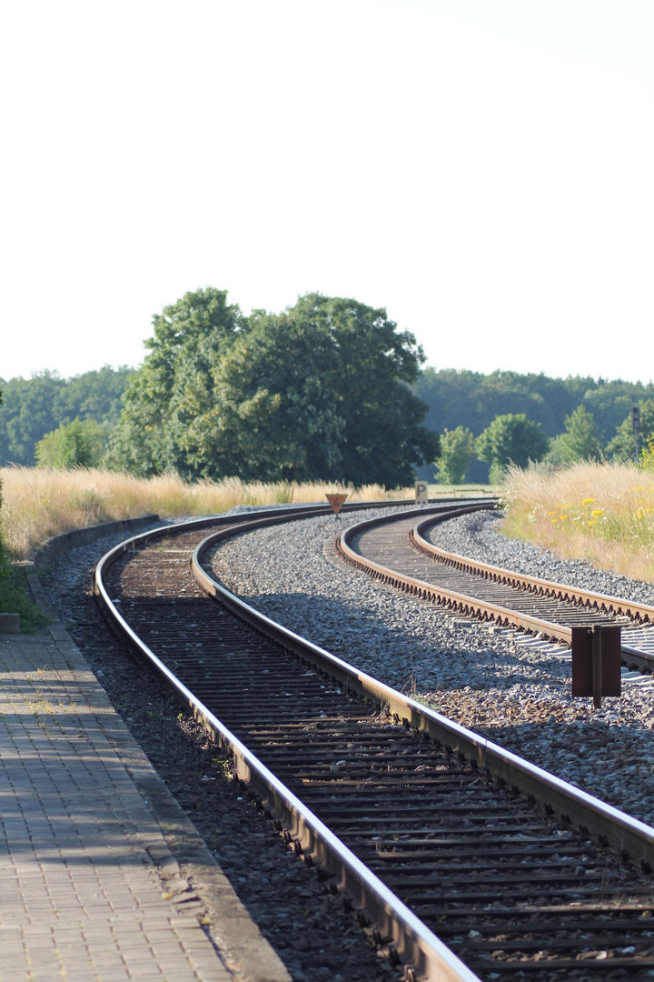 Bahngleise (Gaststätte Uelder Bahnhof) - Anröchte