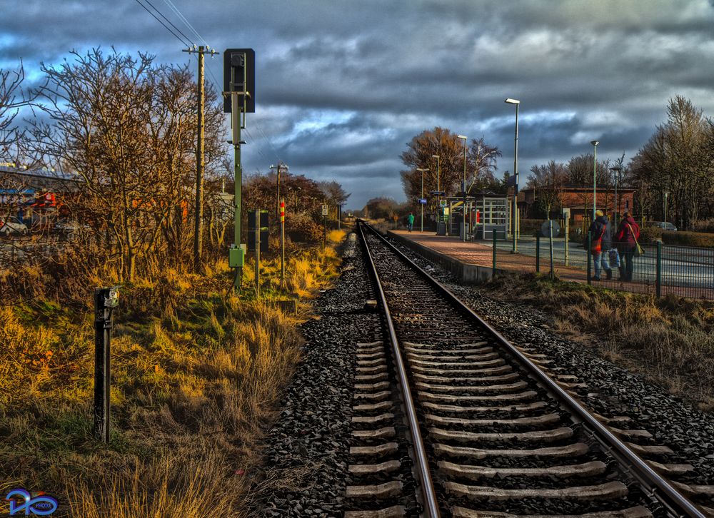 Bahnhalt...