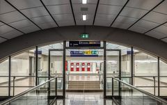 Bahnhof Airport 1