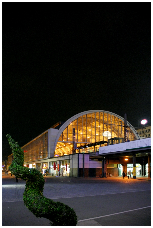 Bahnhof Alexanderplatz ...