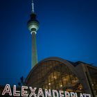 Bahnhof Alexanderplatz mit Fernsehturm