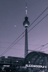 Bahnhof Alexanderplatz und Fersehturm