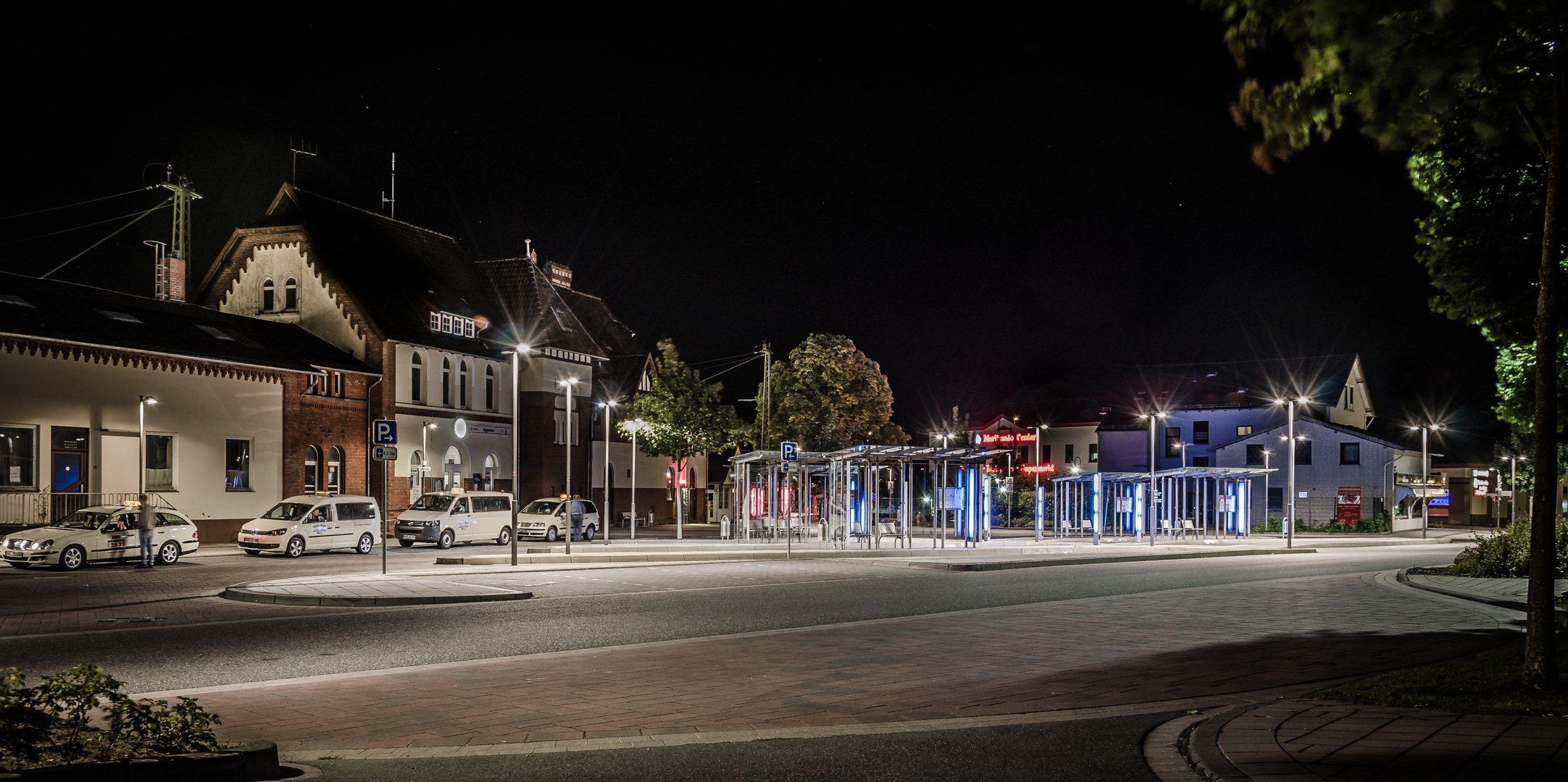 Bahnhof am späten Abend