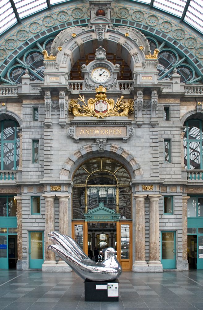 Bahnhof Antwerpen (2)