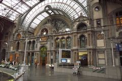 bahnhof antwerpen