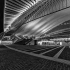 Bahnhof bei Nacht