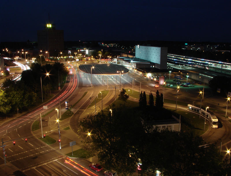 Bahnhof bei Nacht