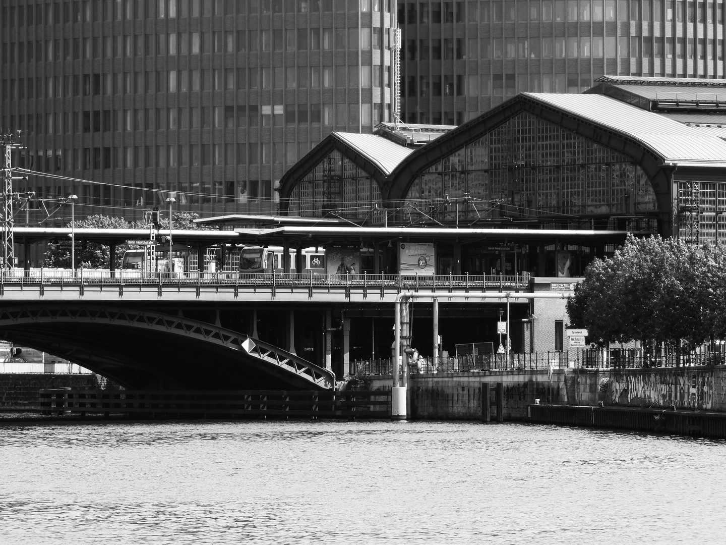 Bahnhof Berlin Friedrichstraße