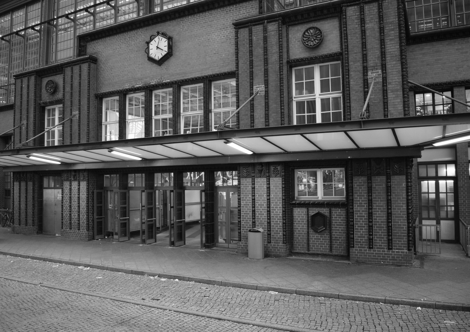 Bahnhof Berlin-Friedrichstrasse