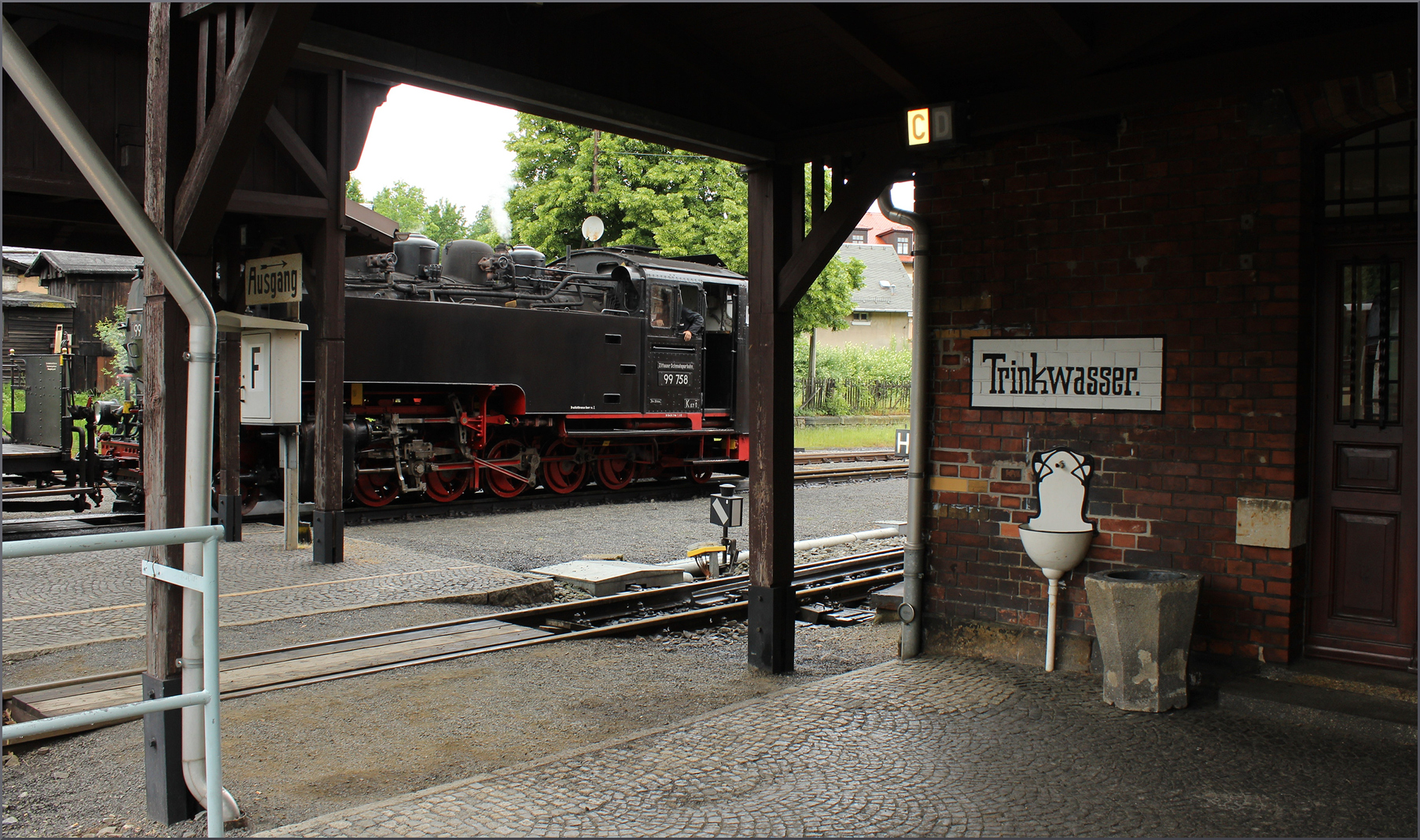 Bahnhof Bertsdorf