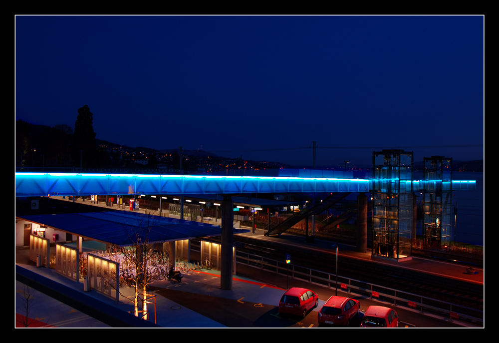 Bahnhof by Night