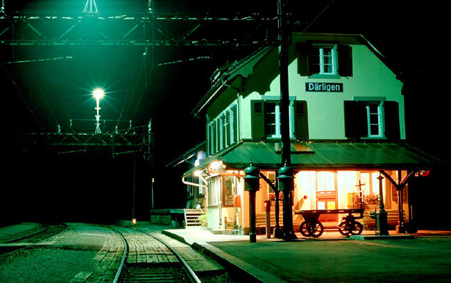 Bahnhof Därligen