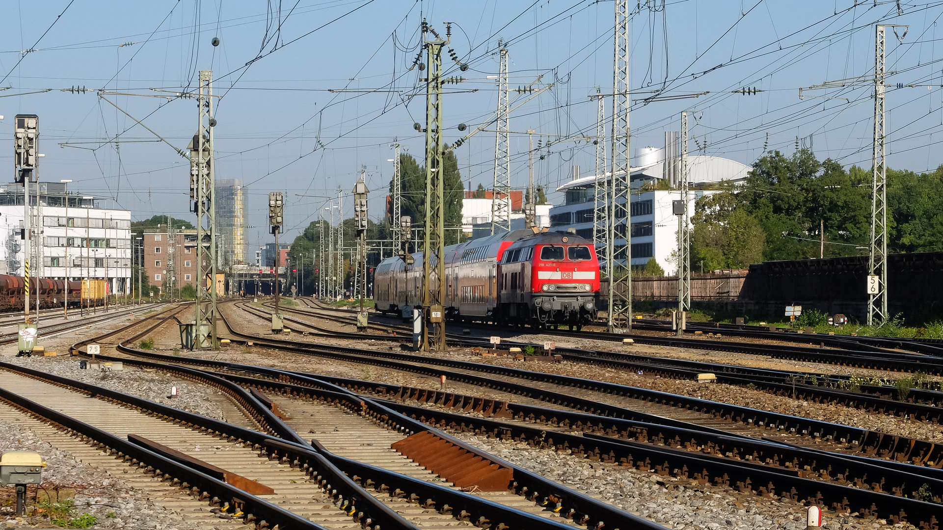 Bahnhof fast leer