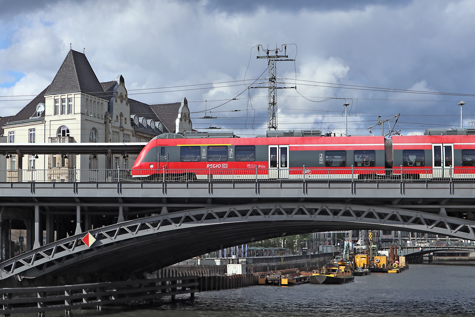 Bahnhof Friedrichstraße (01)