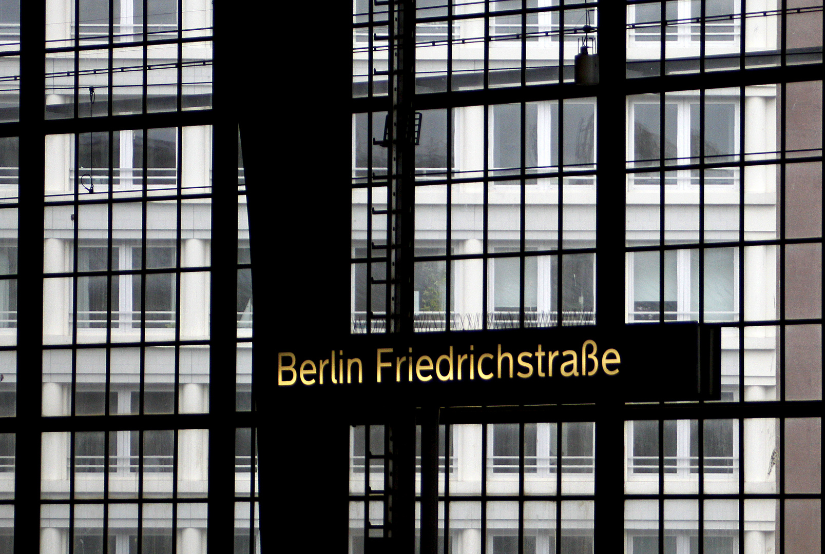 Bahnhof Friedrichstraße