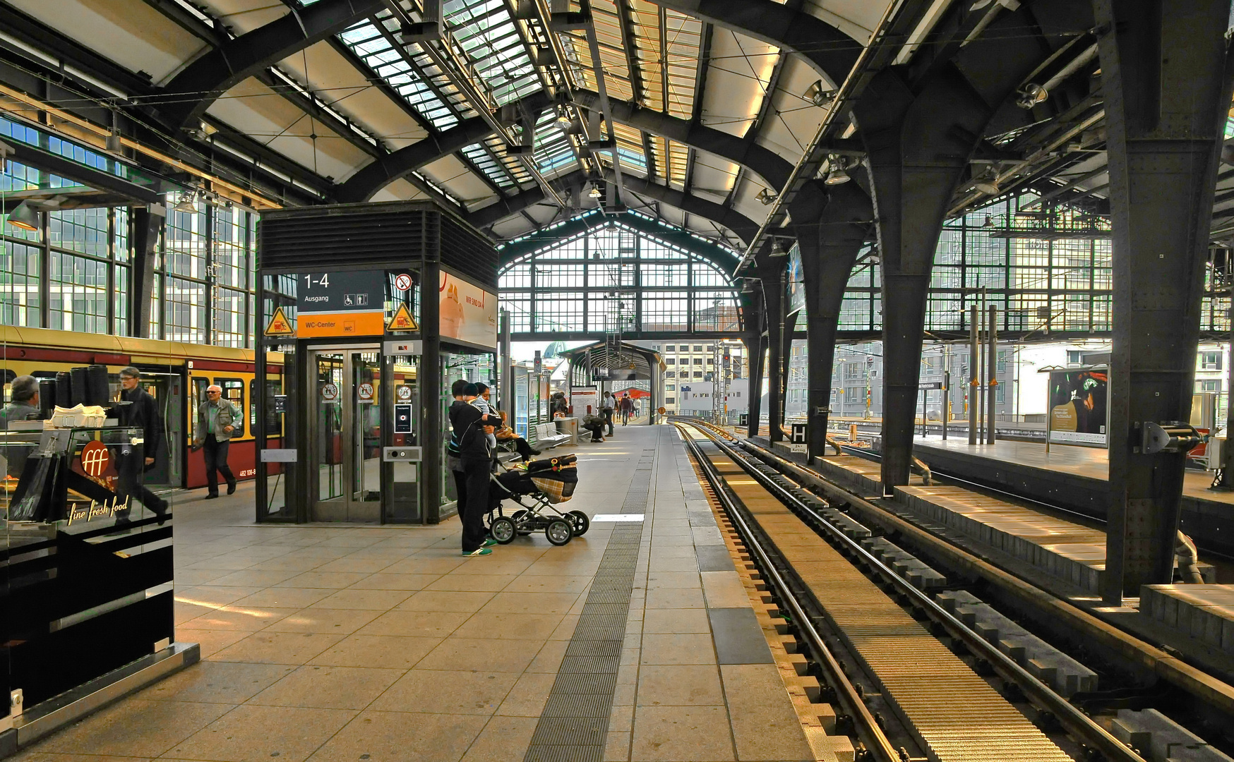 Bahnhof Friedrichstrasse, Berlin