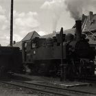 Bahnhof Gernrode mit Baugerüst .