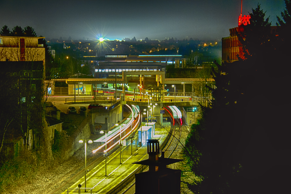 Bahnhof Grünewald bei Nacht