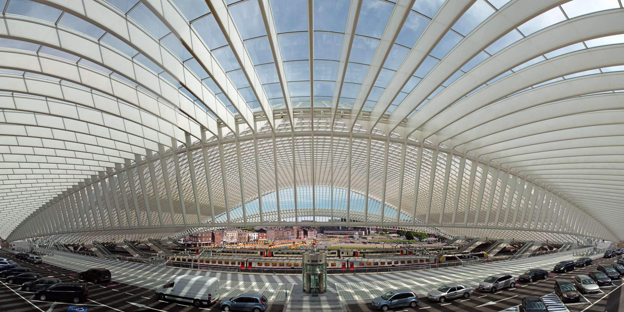 Bahnhof Guillemins in Liège 1/4