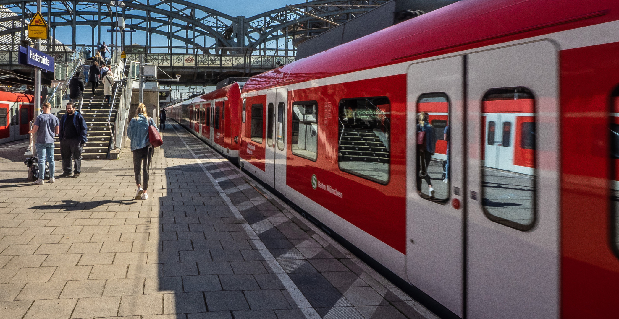 Bahnhof Hackerbrücke München