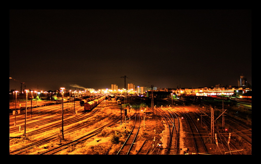 Bahnhof Halle bei Nacht