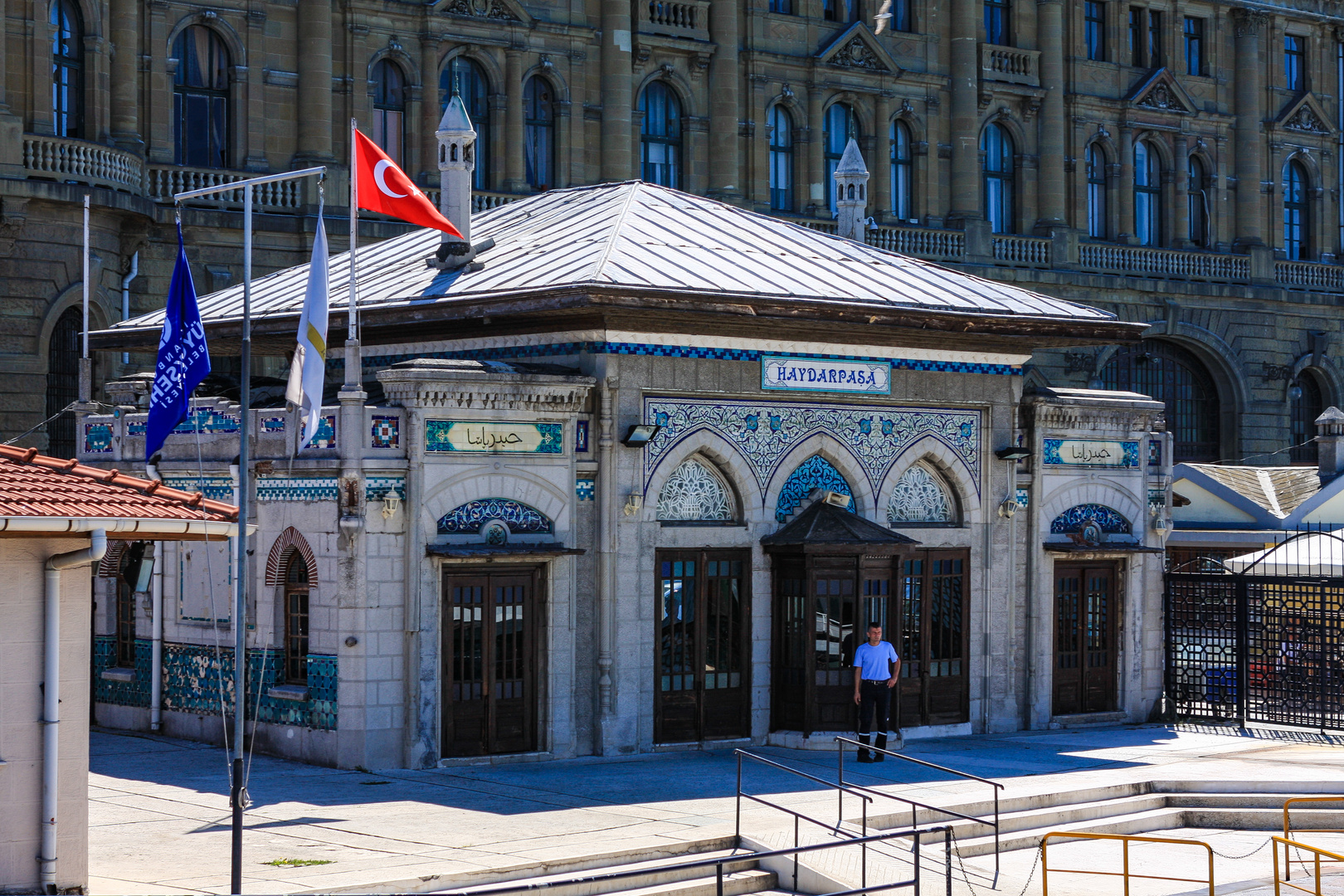 Bahnhof Haydarpasa...