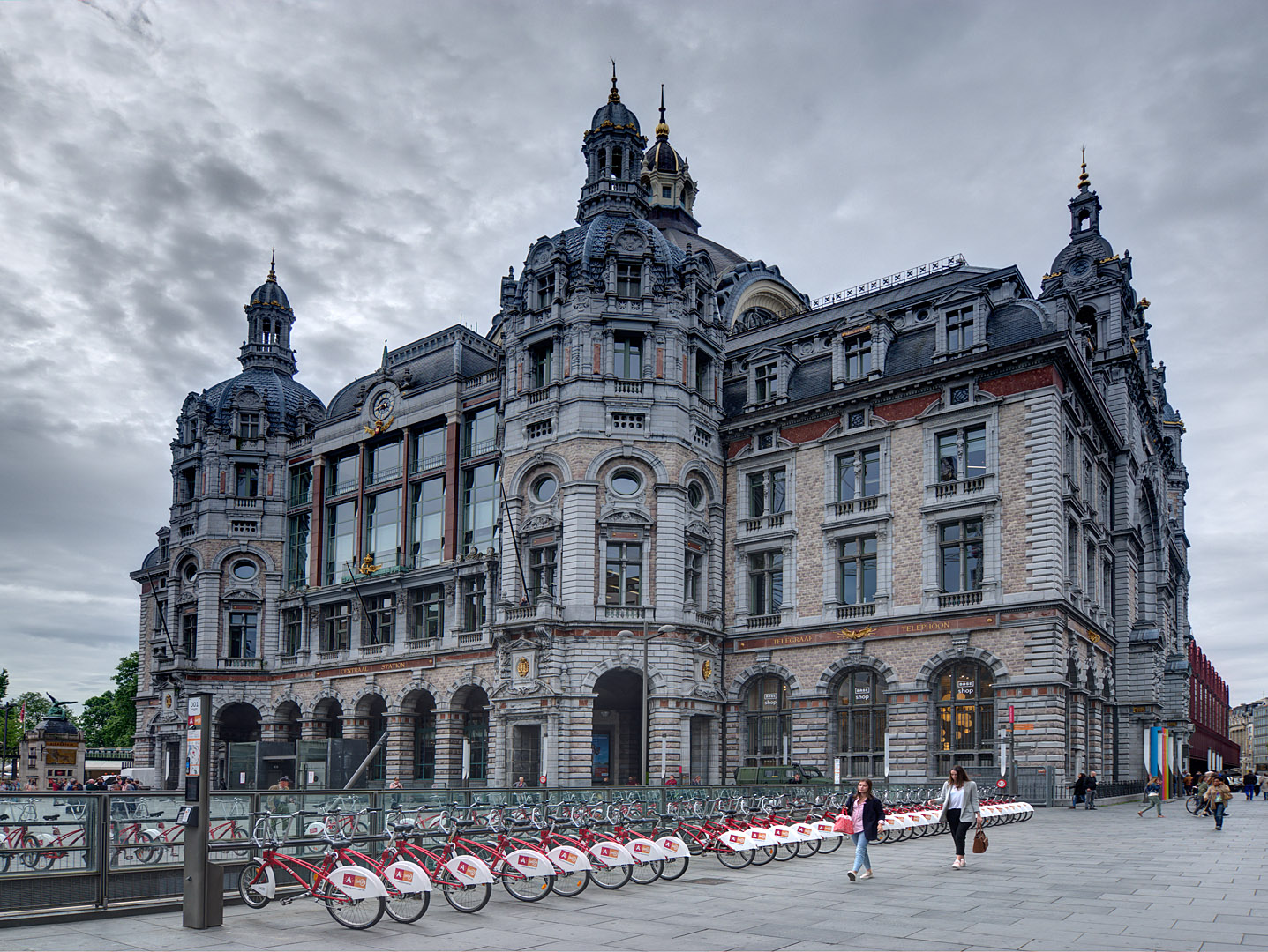 Bahnhof in Antwerpen