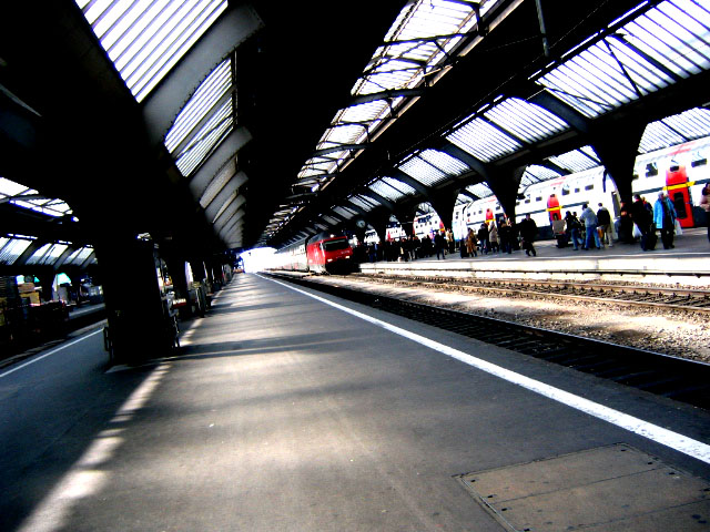 Bahnhof in Zürich ^^