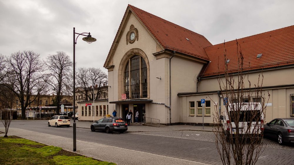 Bahnhof Köthen - Außenansicht 