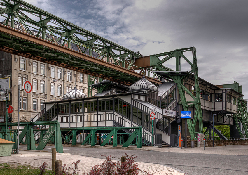 Bahnhof Landgericht  Wuppertal