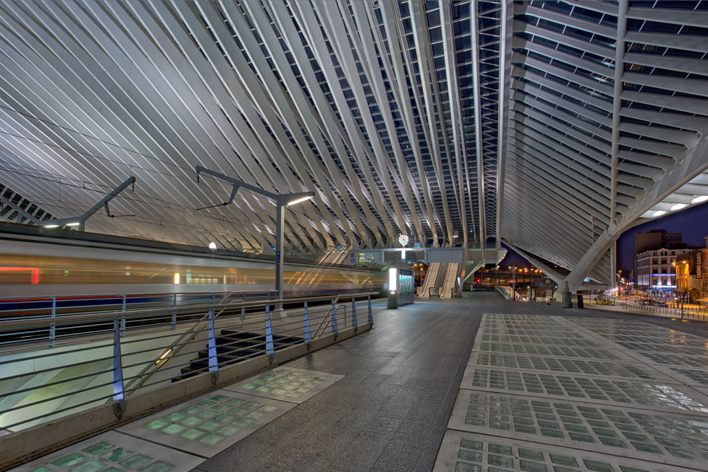 Bahnhof Liège-Guillemins ein wichtiger Verkehrsknoten