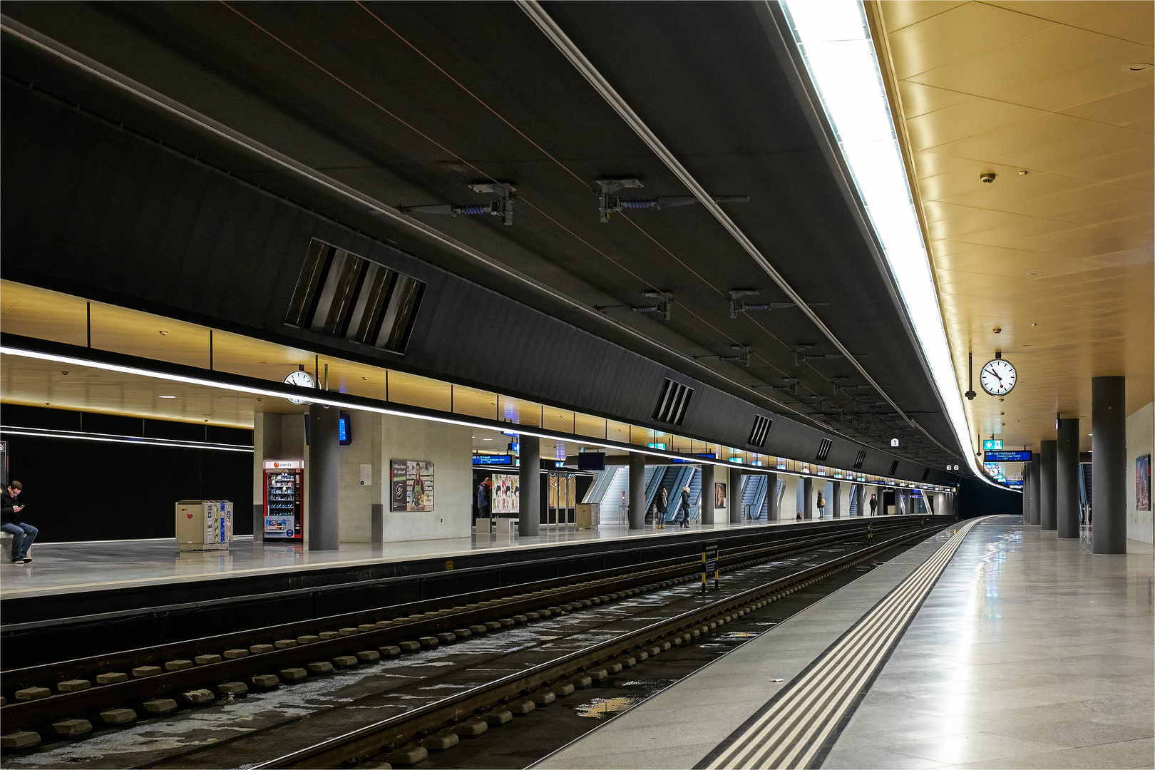 Bahnhof Löwenstrasse