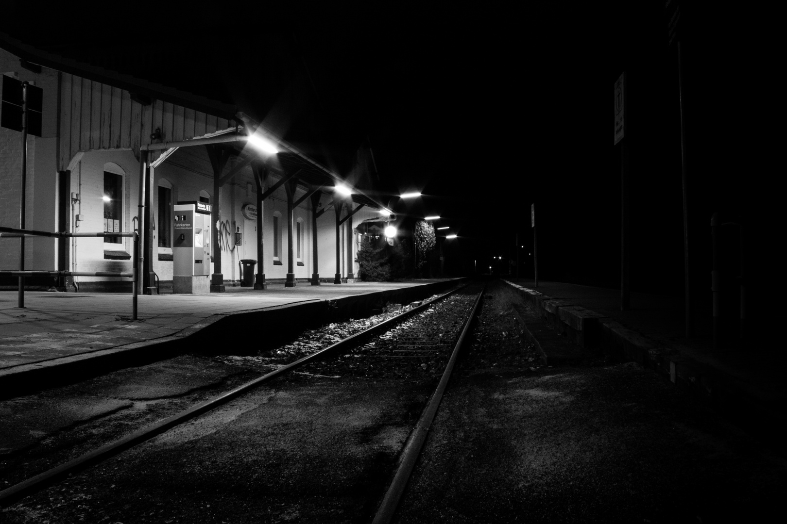 Bahnhof Munster bei Nacht - 02